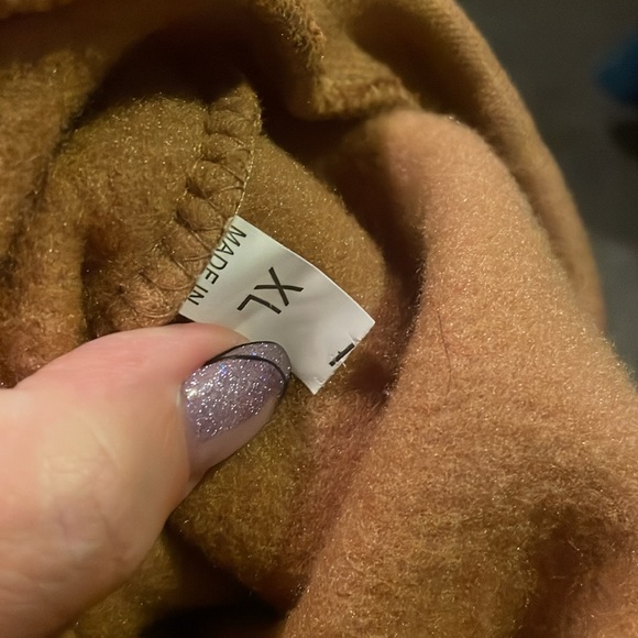 Doggie sweater for a small longer dog xl - Picture 4 of 4